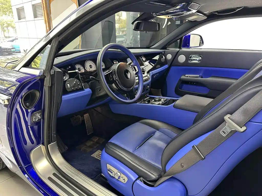 Phantom 2018 6.6T standard model купить на сайте DeffCars