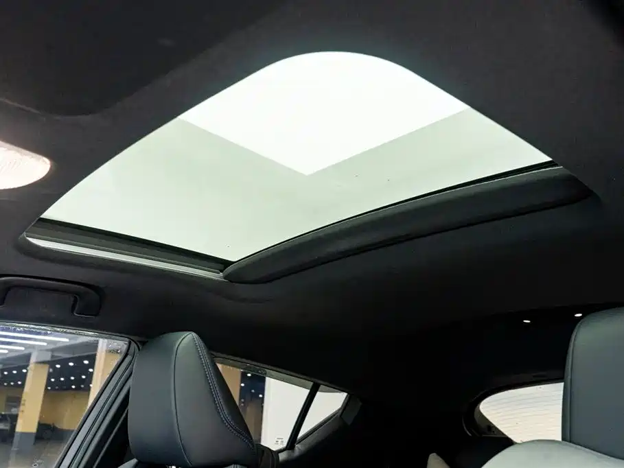 Toyota C-HR 2020 2.0L Leading Edition купить на сайте DeffCars