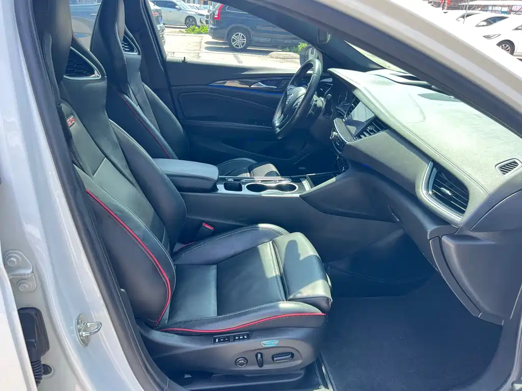 Regal 2020 GS 28T Premium Model купить на сайте DeffCars