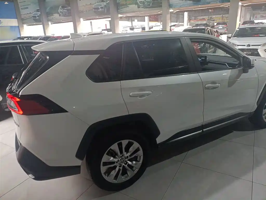 Wilanda 2024 2.0L CVT two-wheel drive leading version купить на сайте DeffCars
