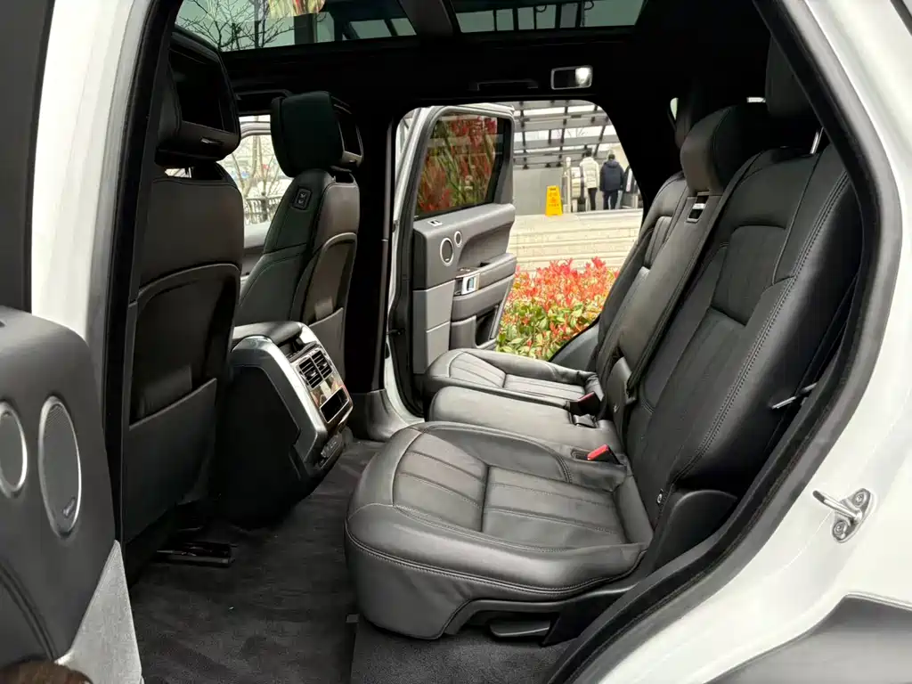 Range Rover Sport New Energy 2019 P400e HSE купить на сайте DeffCars