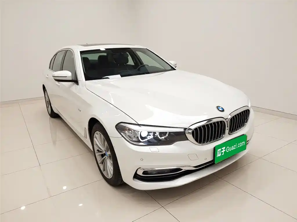 BMW 5 Series 2018 facelift 530Li leading model luxury package купить на сайте DeffCars