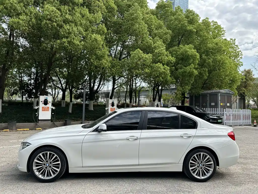 BMW 3 Series 2019 320Li Fashion Model купить на сайте DeffCars