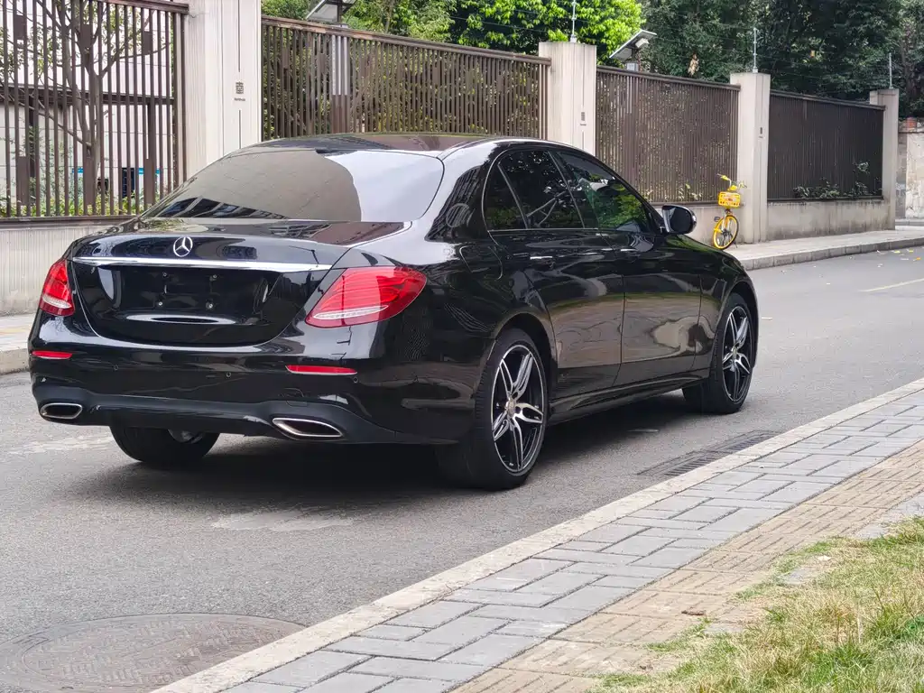 Mercedes-Benz E-Class 2017 E 200 Sports купить на сайте DeffCars