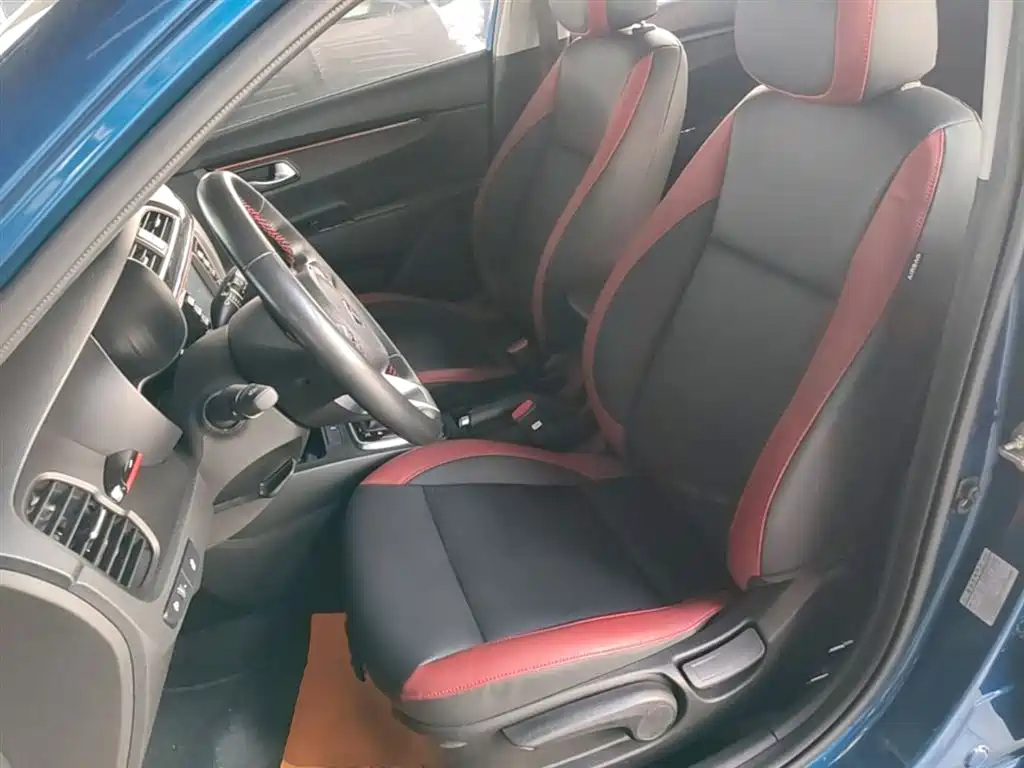 KX CROSS 2018 1.6L automatic smart sunroof version купить на сайте DeffCars