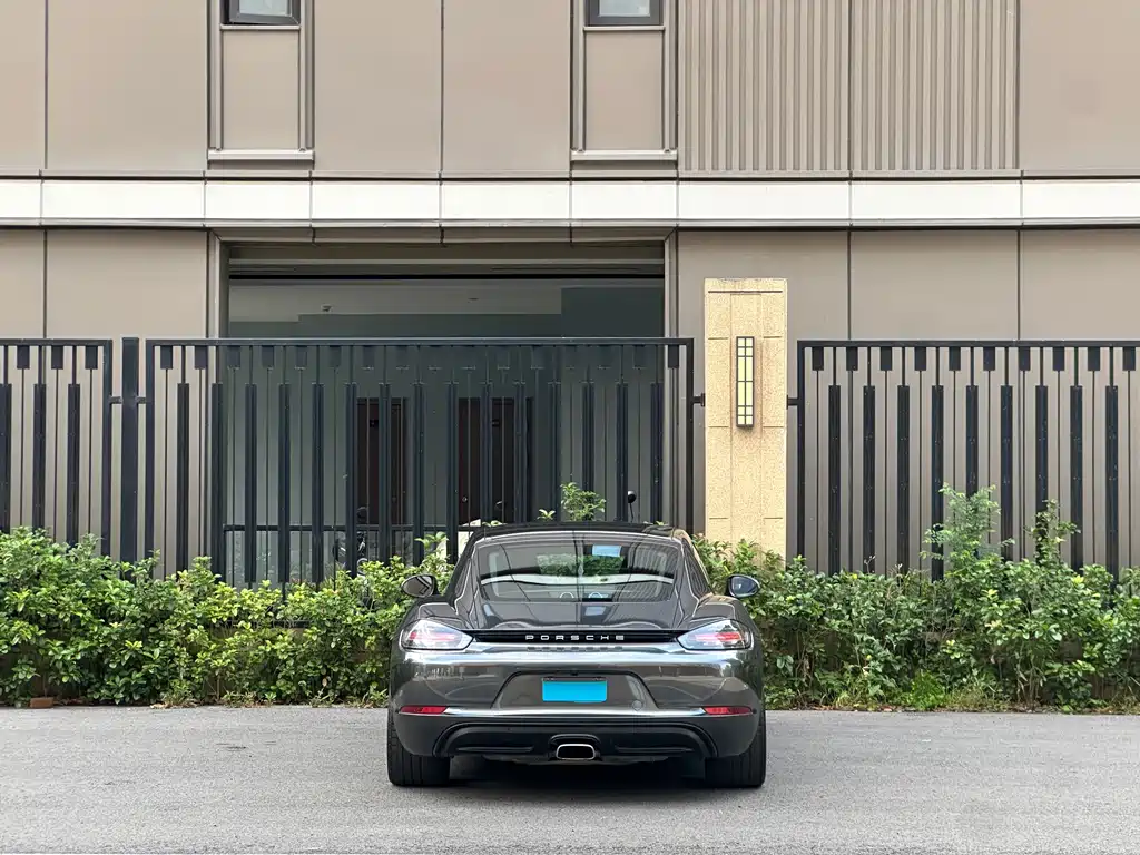 Porsche 718 2018 Cayman 2.0T купить на сайте DeffCars