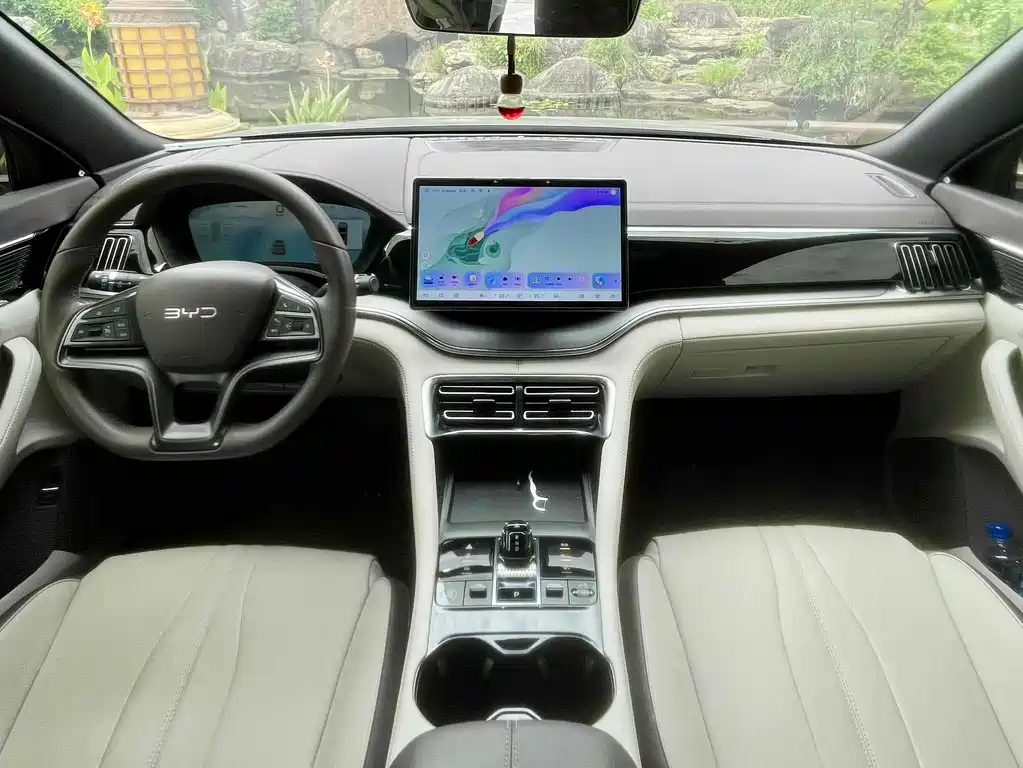 Song PLUS New Energy 2024 Honor Edition EV 520km Premium Type купить на сайте DeffCars