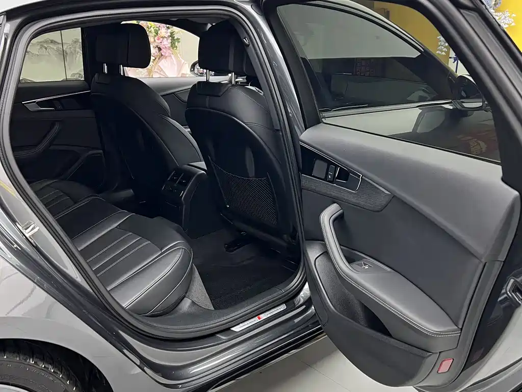 Audi A4L 2023 40 TFSI luxury and dynamic model купить на сайте DeffCars
