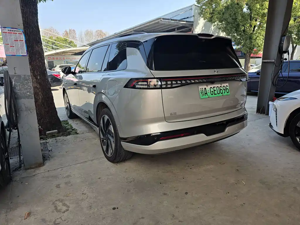eπ008 2024 model 210Max extended range version 6 seats купить на сайте DeffCars