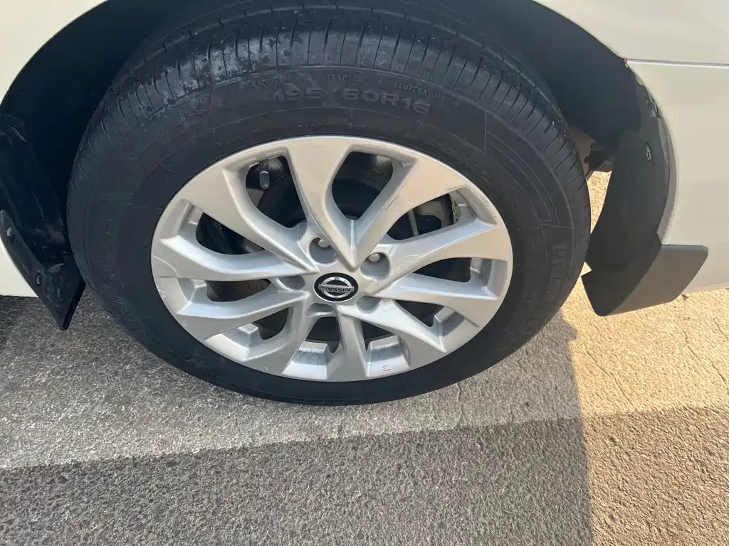 Sylphy 2018 1.6XV CVT Exclusive Edition купить на сайте DeffCars