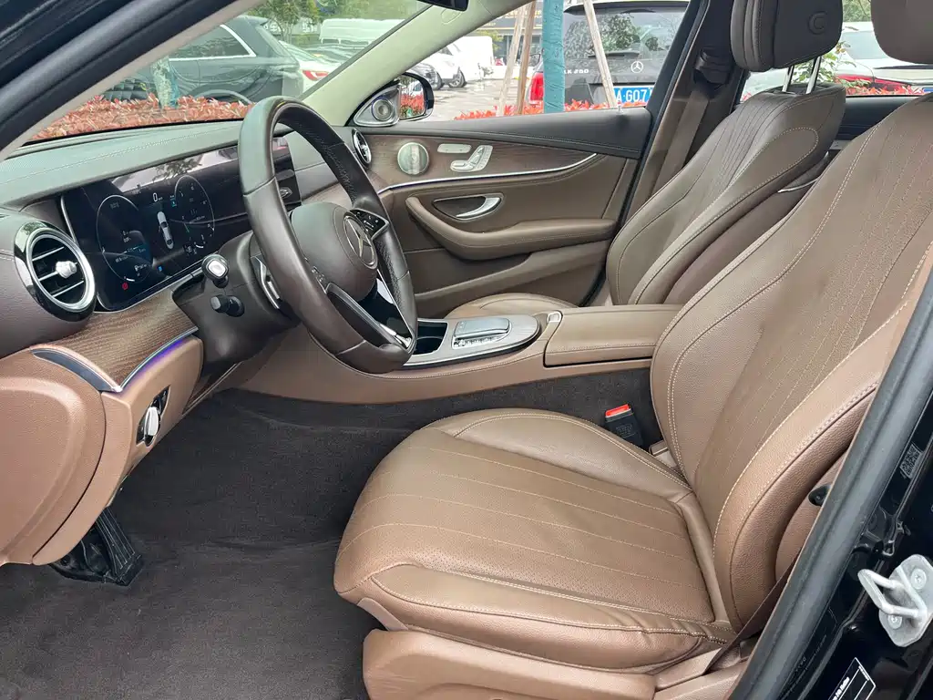 Mercedes-Benz E-Class 2023 E 300 L Luxury Model купить на сайте DeffCars