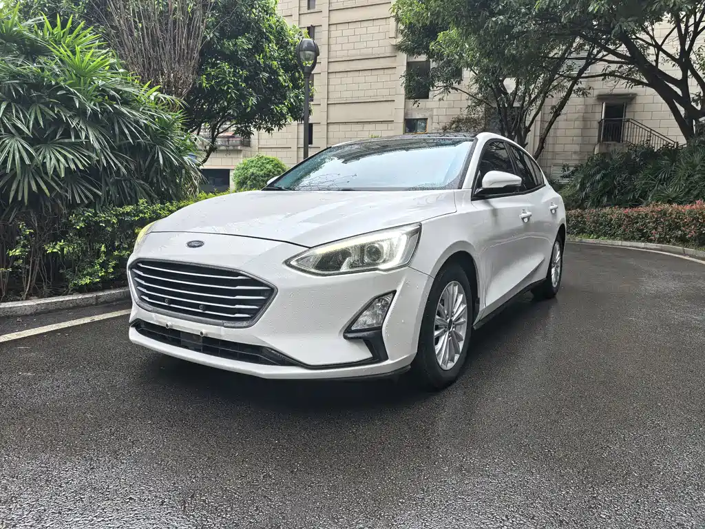 Focus 2019 Sedan EcoBoost 180 Automatic NeochaEDGE купить на сайте DeffCars