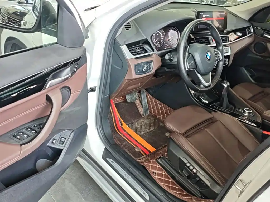 BMW X1 New Energy 2020 xDrive30Le Premium Edition купить на сайте DeffCars