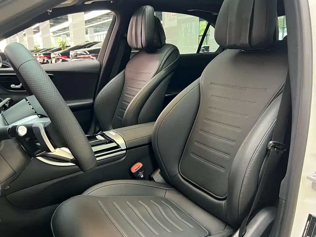 Mercedes-Benz C-Class 2025 facelift C 200 L sports version купить на сайте DeffCars