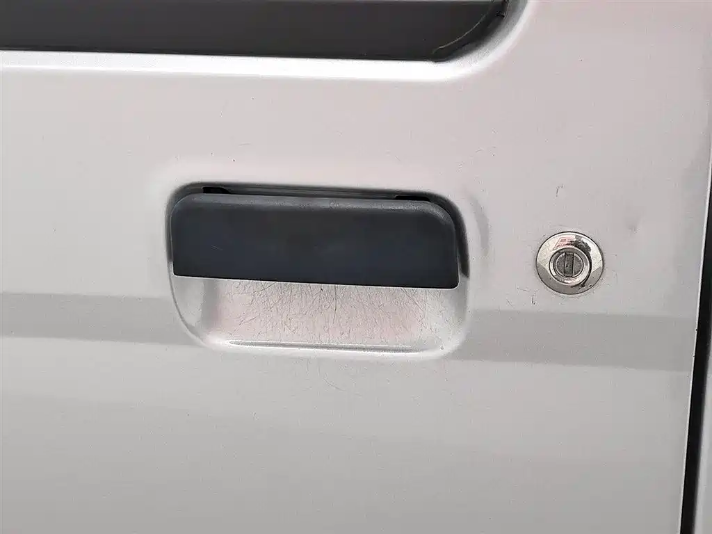 Wuling Zhiguang 2020 1.2L Practical National VI LSI купить на сайте DeffCars