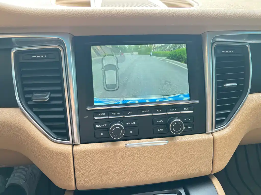 Macan 2014 Macan 2.0T купить на сайте DeffCars