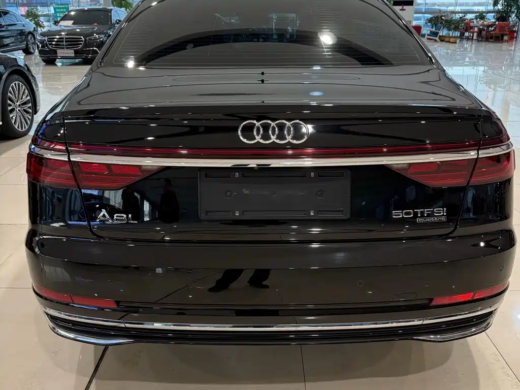 Audi A8 2023 A8L 50 TFSI quattro Premium Selection купить на сайте DeffCars