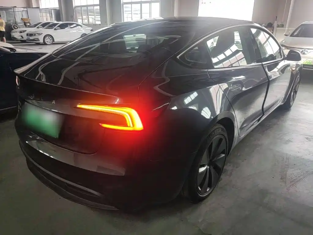 Model 3 2023 rear-wheel drive version купить на сайте DeffCars