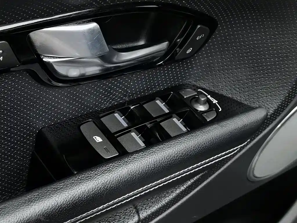 Range Rover Evoque imported 2013 2.0T 5-door dynamic version купить на сайте DeffCars