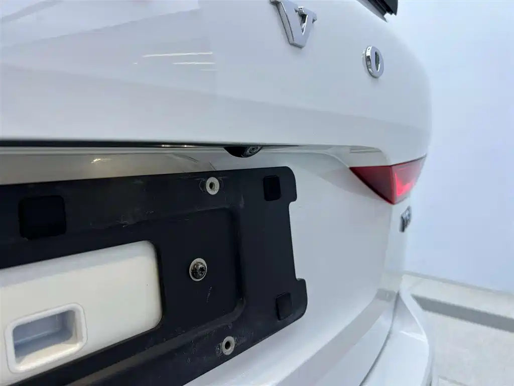 Volvo XC60 2018 T5 four-wheel drive Zhiyuan Sport Edition купить на сайте DeffCars
