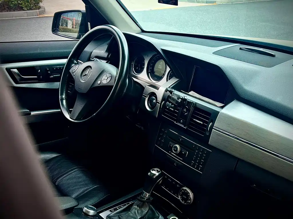 Mercedes-Benz GLK-class imported 2011 GLK 300 4MATIC luxury model купить на сайте DeffCars