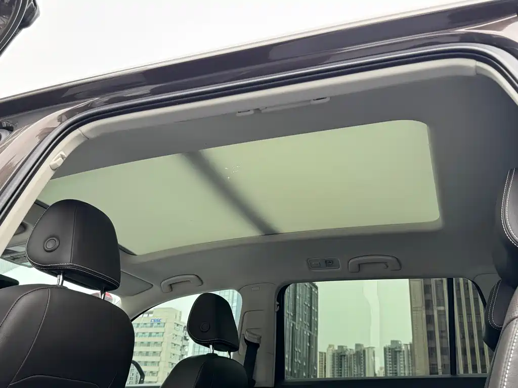 Touron 2020 380TSI four-wheel drive luxury version National VI купить на сайте DeffCars