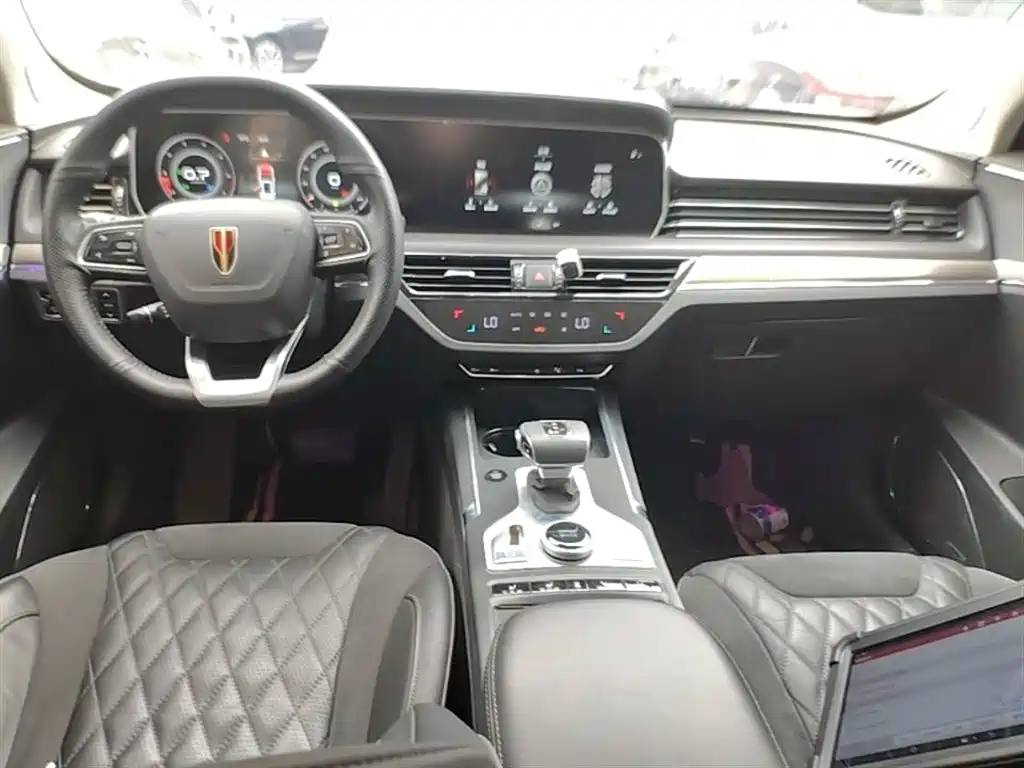 Hongqi HS5 2019 2.0T Zhilian Qixiang four-wheel drive version купить на сайте DeffCars