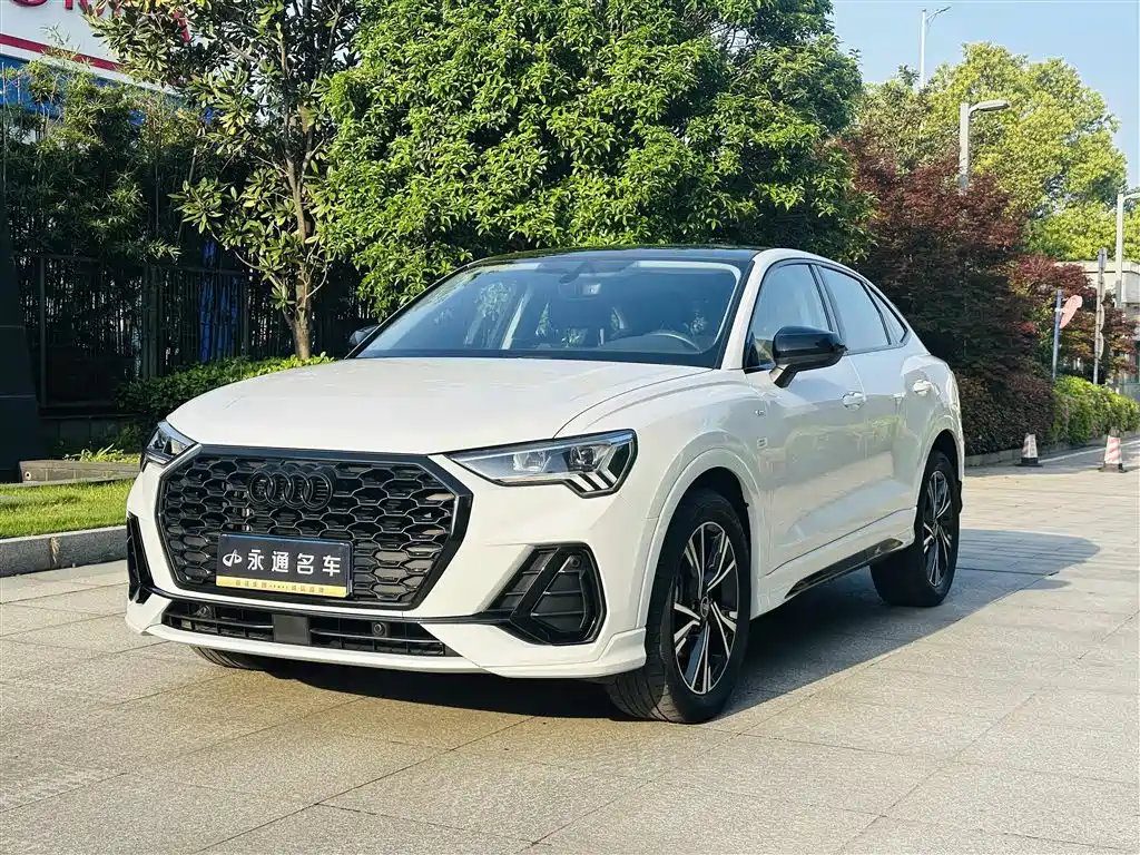 Audi Q3 Sportback 2023 40 TFSI Fashion купить на сайте DeffCars