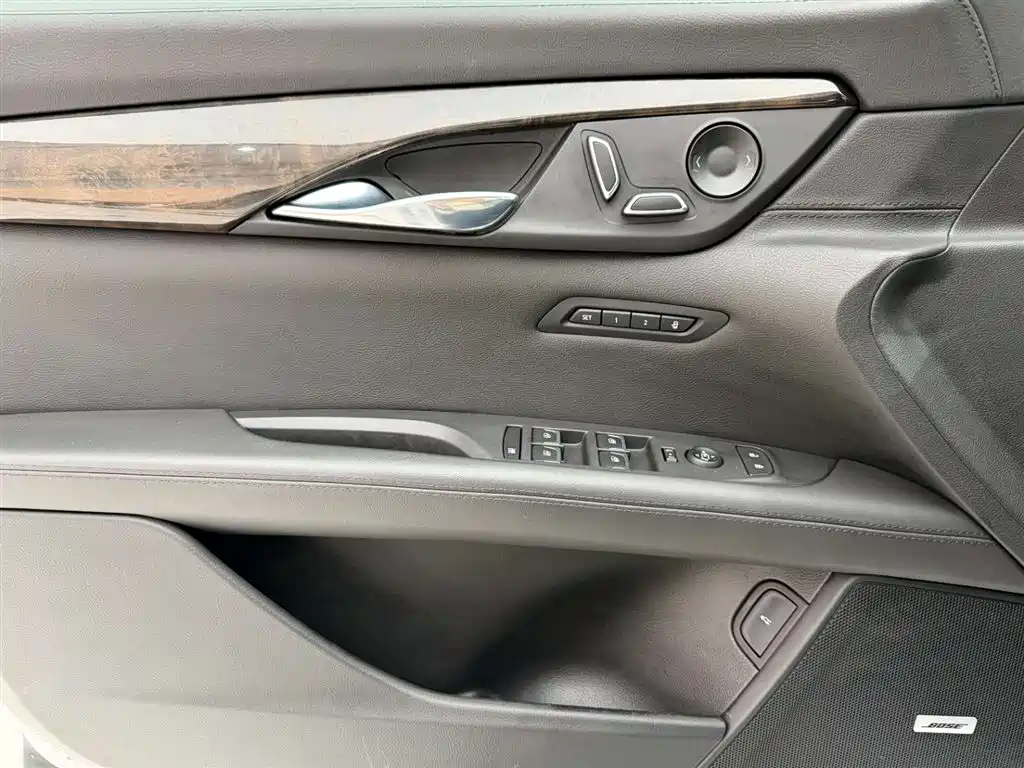 Cadillac CT6 2022 28T luxury model купить на сайте DeffCars