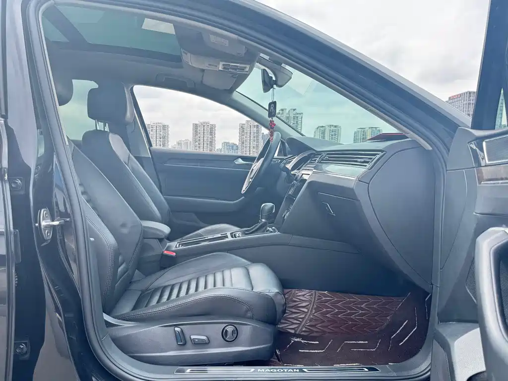 Magotan 2019 330TSI DSG luxury model National VI купить на сайте DeffCars