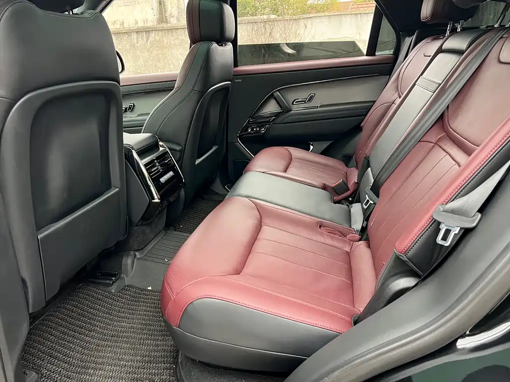 Range Rover Sport 2025 400PS Dynamic SE купить на сайте DeffCars