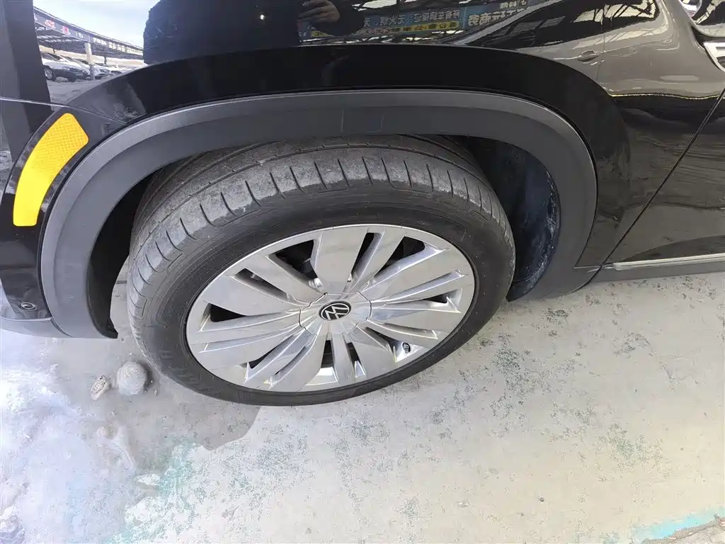 Touron 2021 380TSI four-wheel drive supreme flagship version купить на сайте DeffCars
