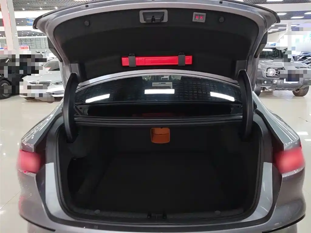 Han 2022 DM-i 121KM exclusive model купить на сайте DeffCars