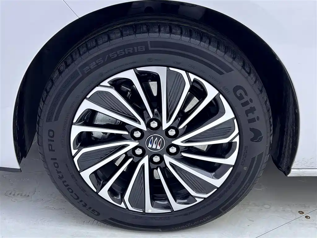 Buick GL8 New Energy 2025 Lu Shang Exclusive Edition купить на сайте DeffCars