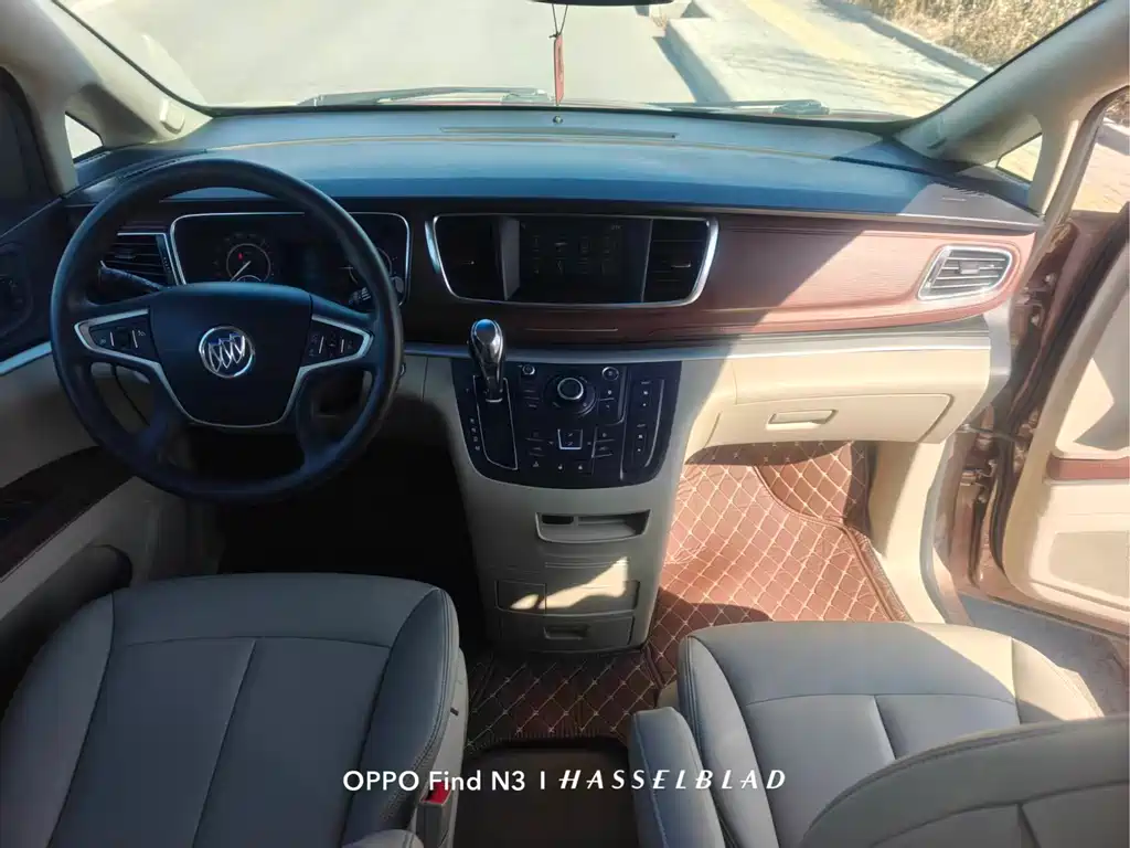 Buick GL8 2018 28T Comfort Type National VI купить на сайте DeffCars
