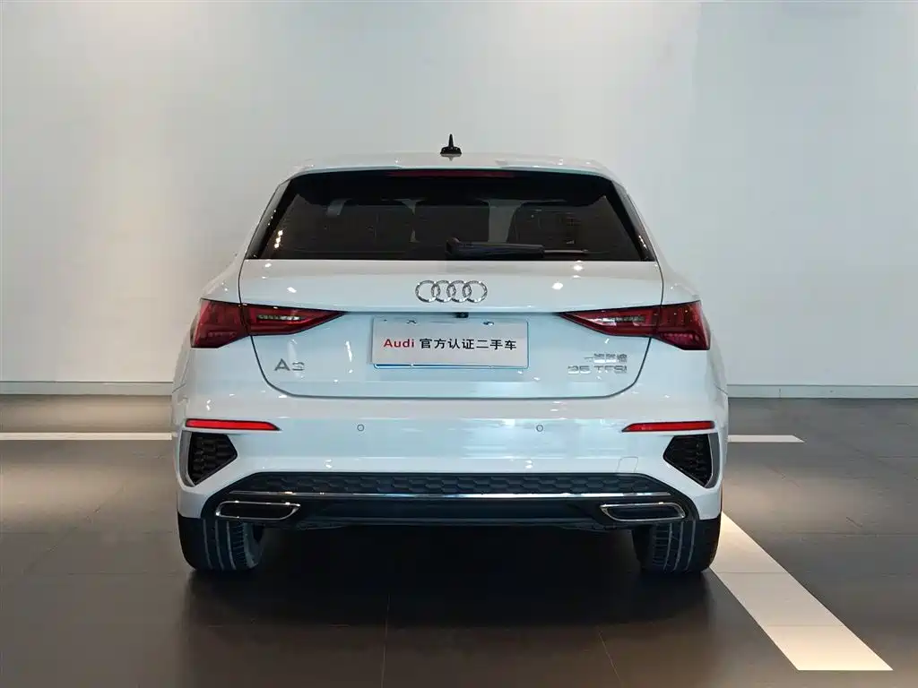 Audi A3 2024 Sportback 35 TFSI stylish and sporty купить на сайте DeffCars