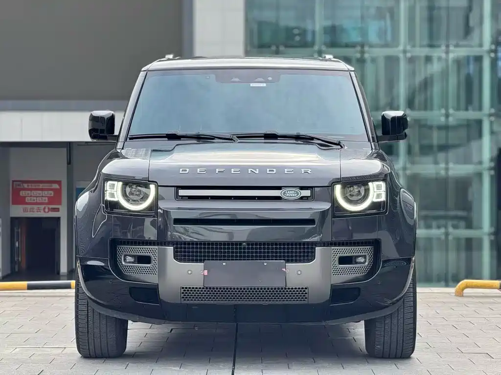 Land Rover Defender 2024 110 3.0T P400 X-DYNAMIC HSE купить на сайте DeffCars