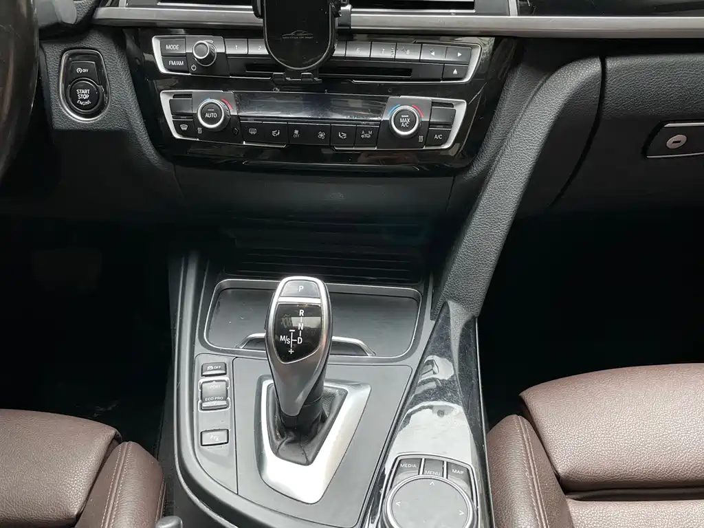 BMW 3 Series 2018 320Li Leading M Sports Package купить на сайте DeffCars