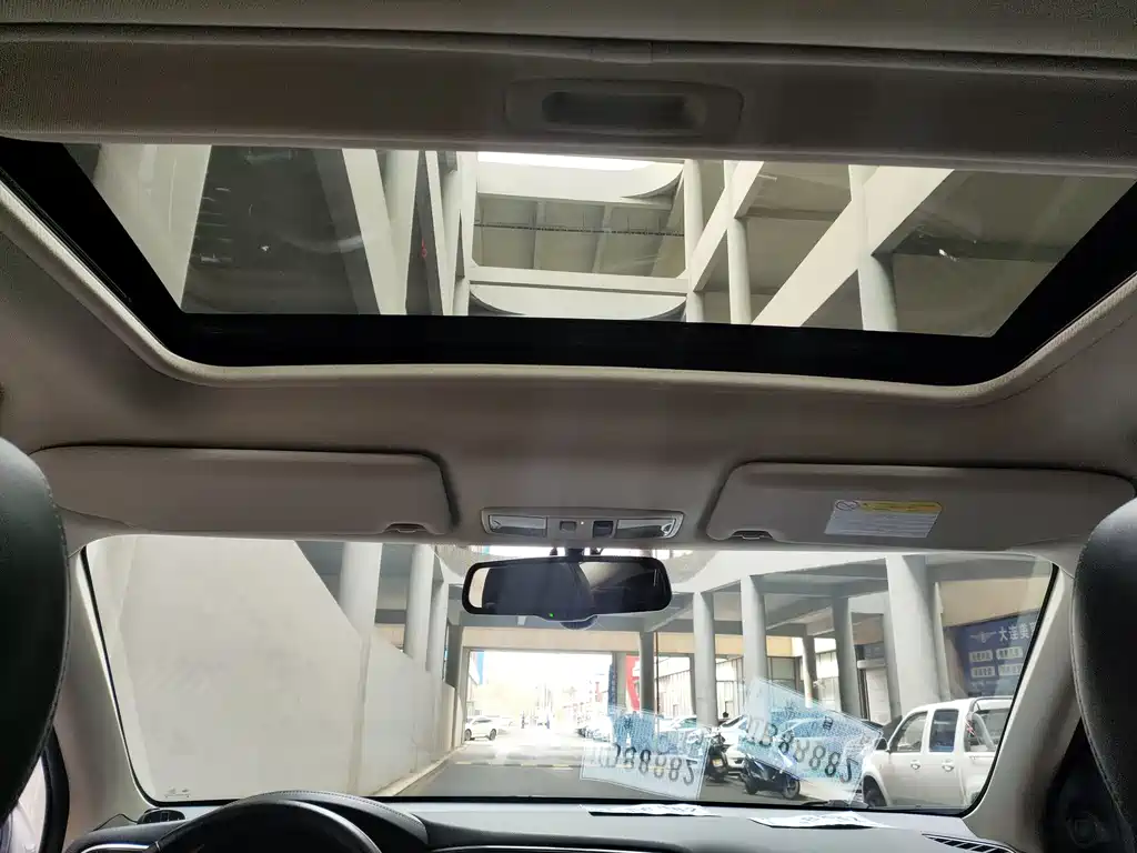 Outlander 2019 2.0L 2WD Enjoy Edition, 5 seats, National VI купить на сайте DeffCars