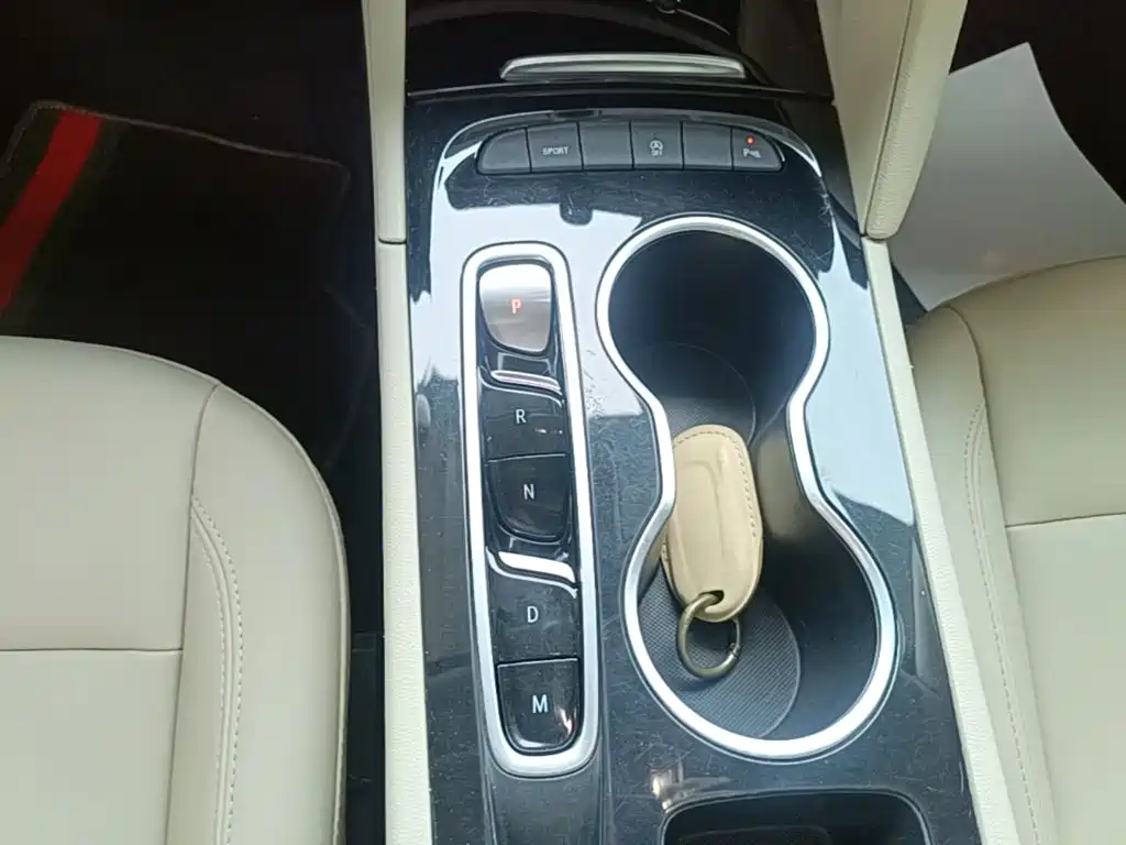 Regal 2020 552T Elite купить на сайте DeffCars