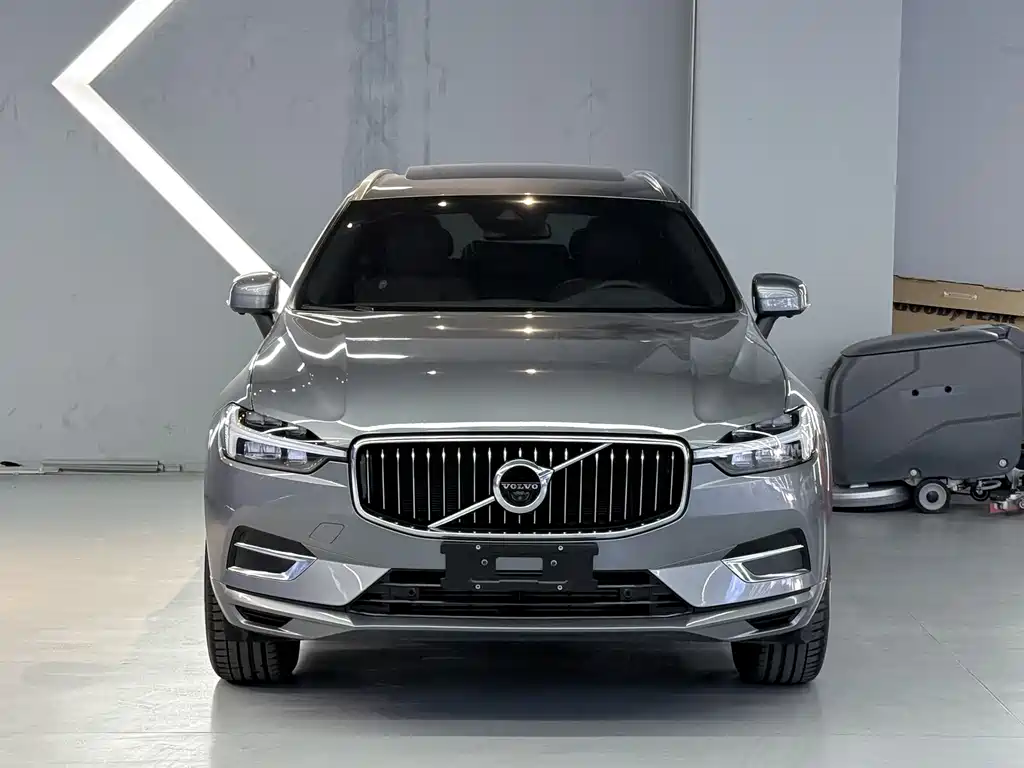 Volvo XC60 2021 T5 four-wheel drive Zhiyi Luxury Edition купить на сайте DeffCars
