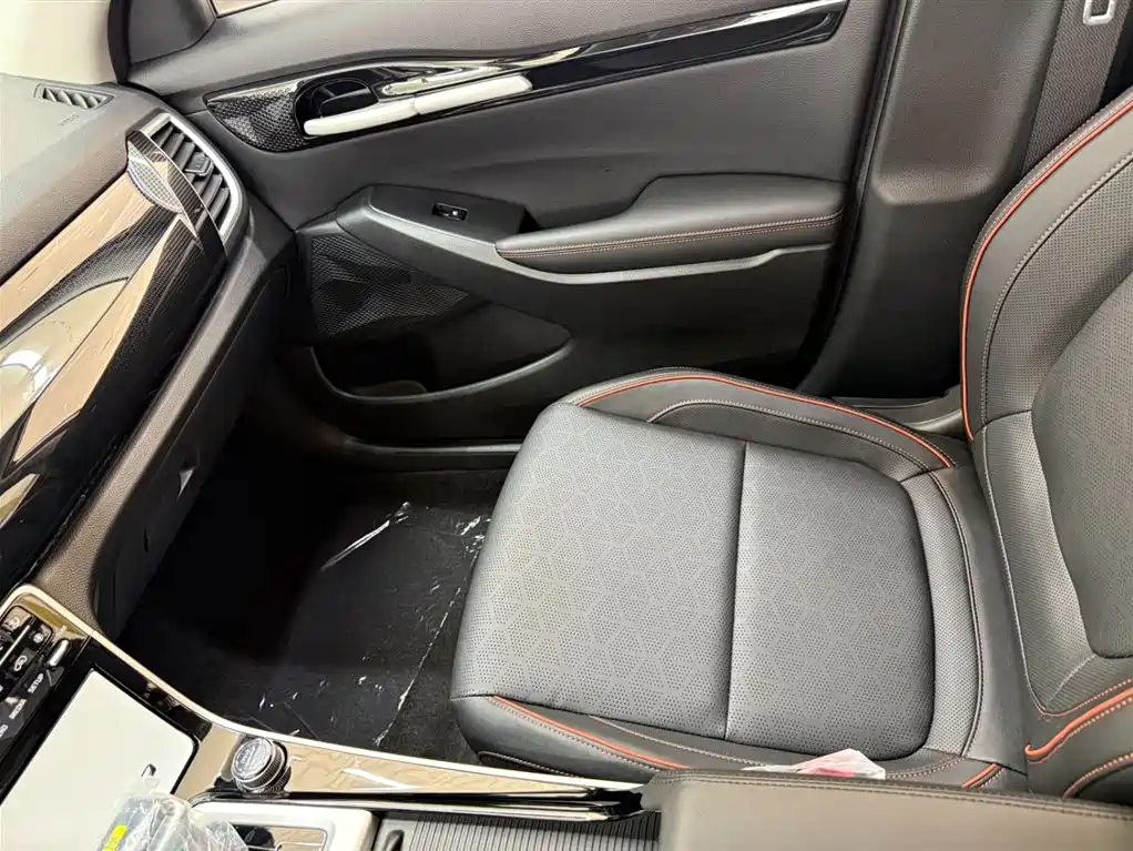 Sethus 2026 1.5L IVT Luxury Comfort Edition купить на сайте DeffCars