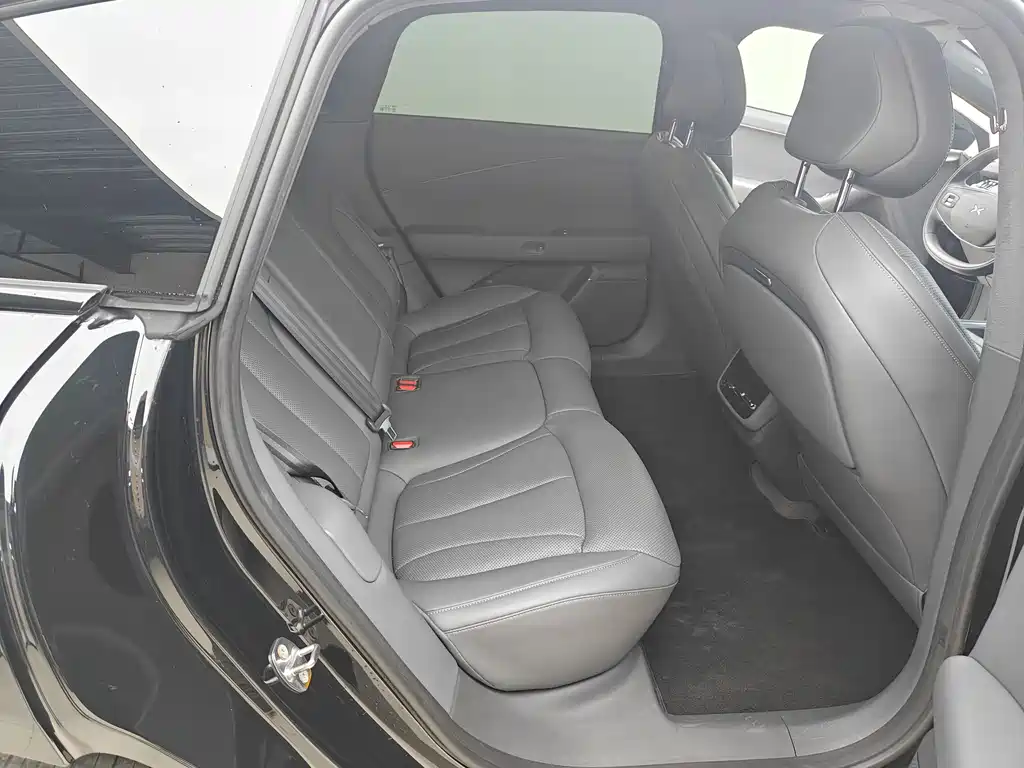 Xpeng P7+ 2024 Long Battery Life Max купить на сайте DeffCars