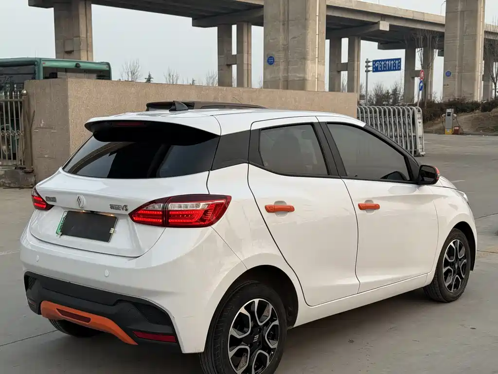 Yizhi EV3 2023 Youth Edition 320KM Luxury Model купить на сайте DeffCars