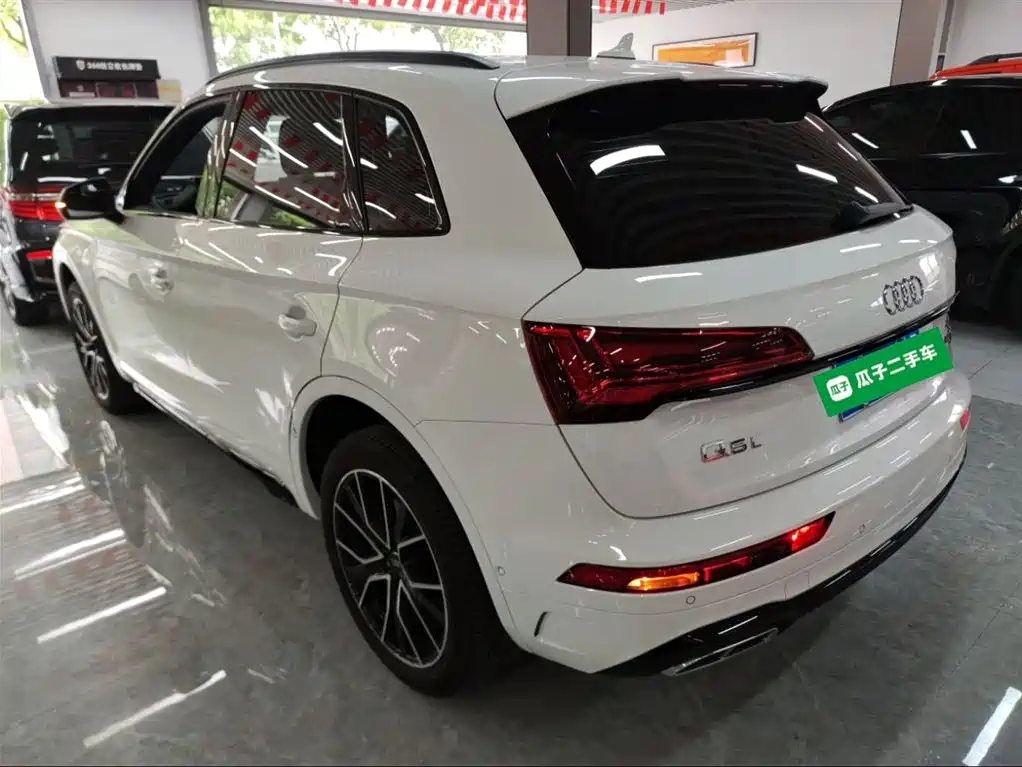 Audi Q5L 2024 45 TFSI luxury and dynamic model купить на сайте DeffCars