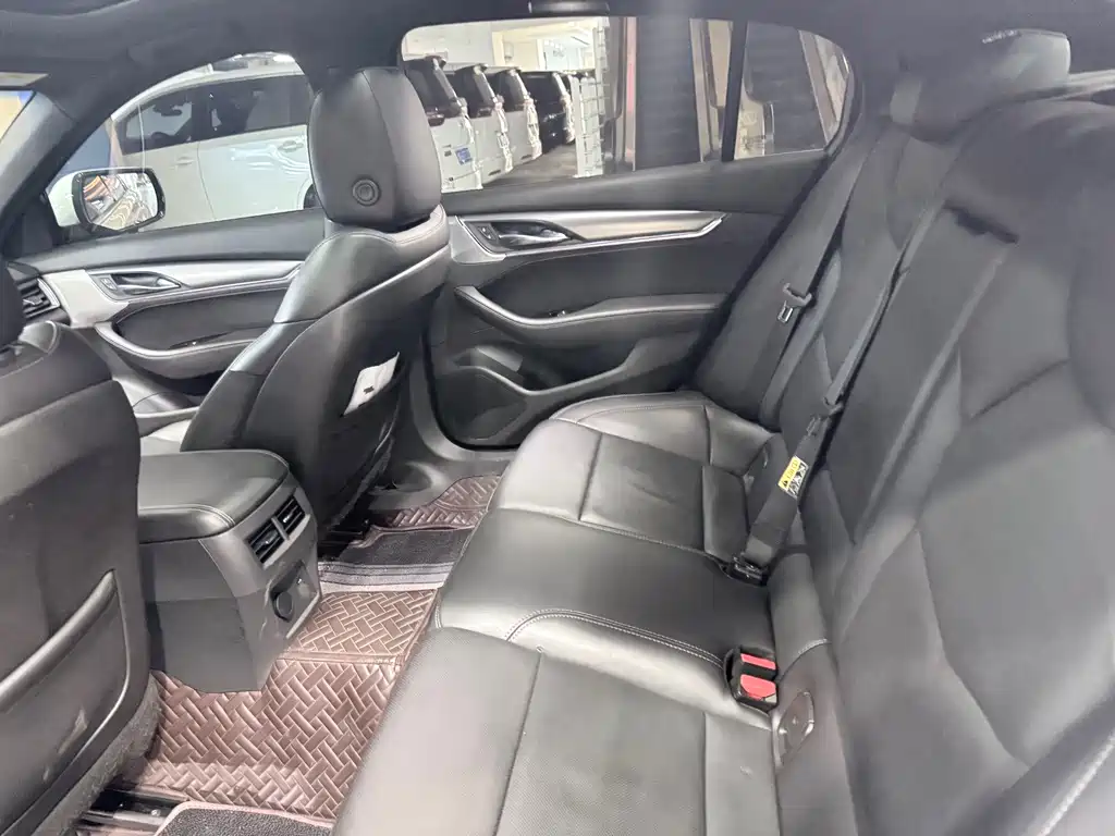 Cadillac CT5 2021 28T Fashion Model купить на сайте DeffCars