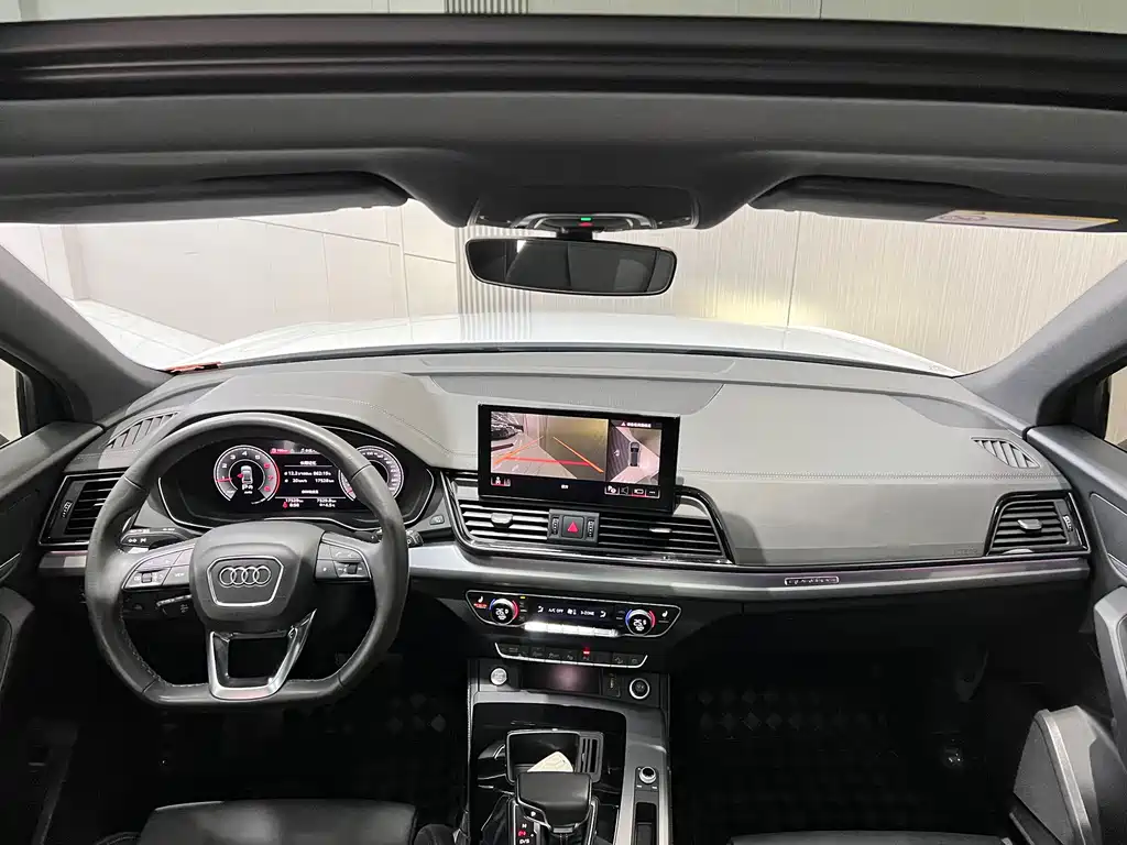 Audi Q5L Sportback 2022 40 TFSI Fashion купить на сайте DeffCars