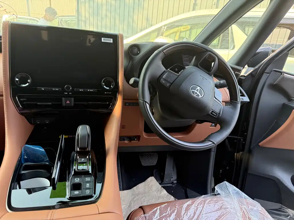 Wilfa 2025 Crown Dual Engine 2.5L Ink Gold Edition купить на сайте DeffCars