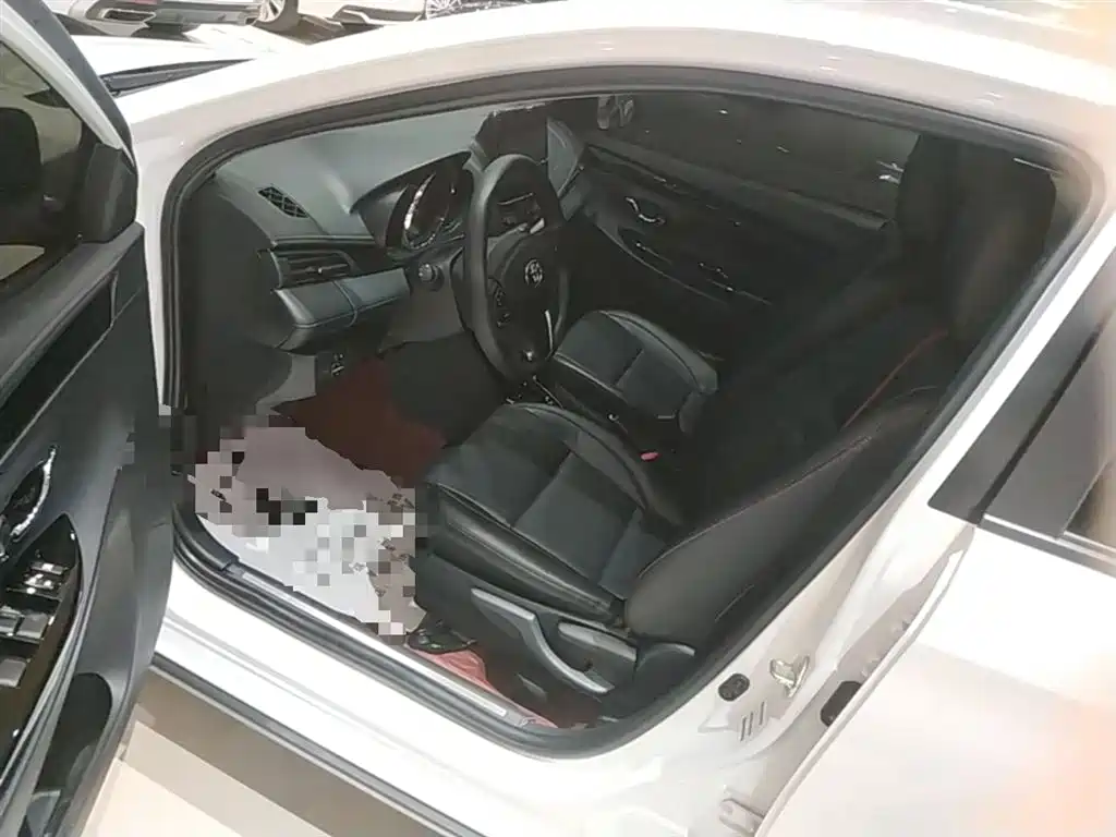 YARiS L Zhixuan 2022 Zhixuan X 1.5L CVT luxury PLUS version купить на сайте DeffCars
