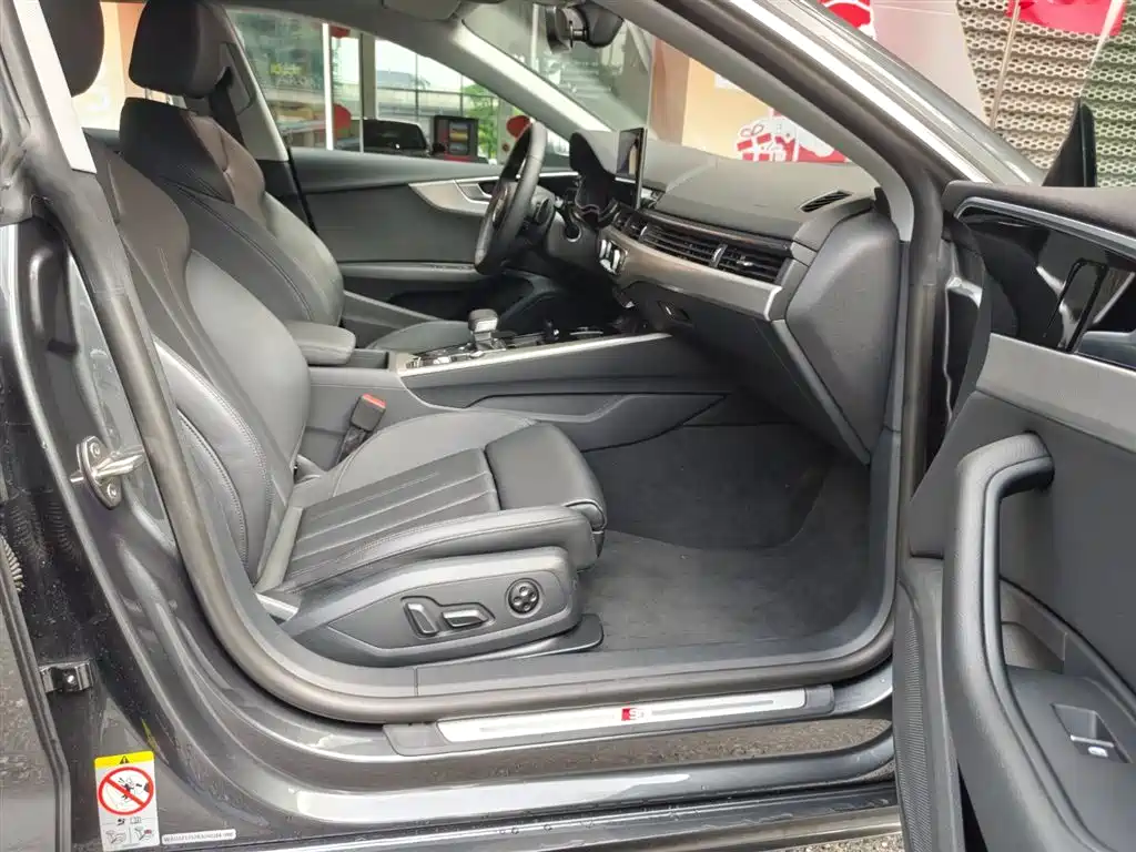 Audi A5 imported 2024 Sportback 40 TFSI fashionable and dynamic купить на сайте DeffCars